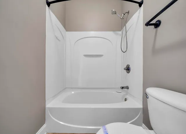 $2,100 | 145 Alicia Drive, Crestview, FL 32536