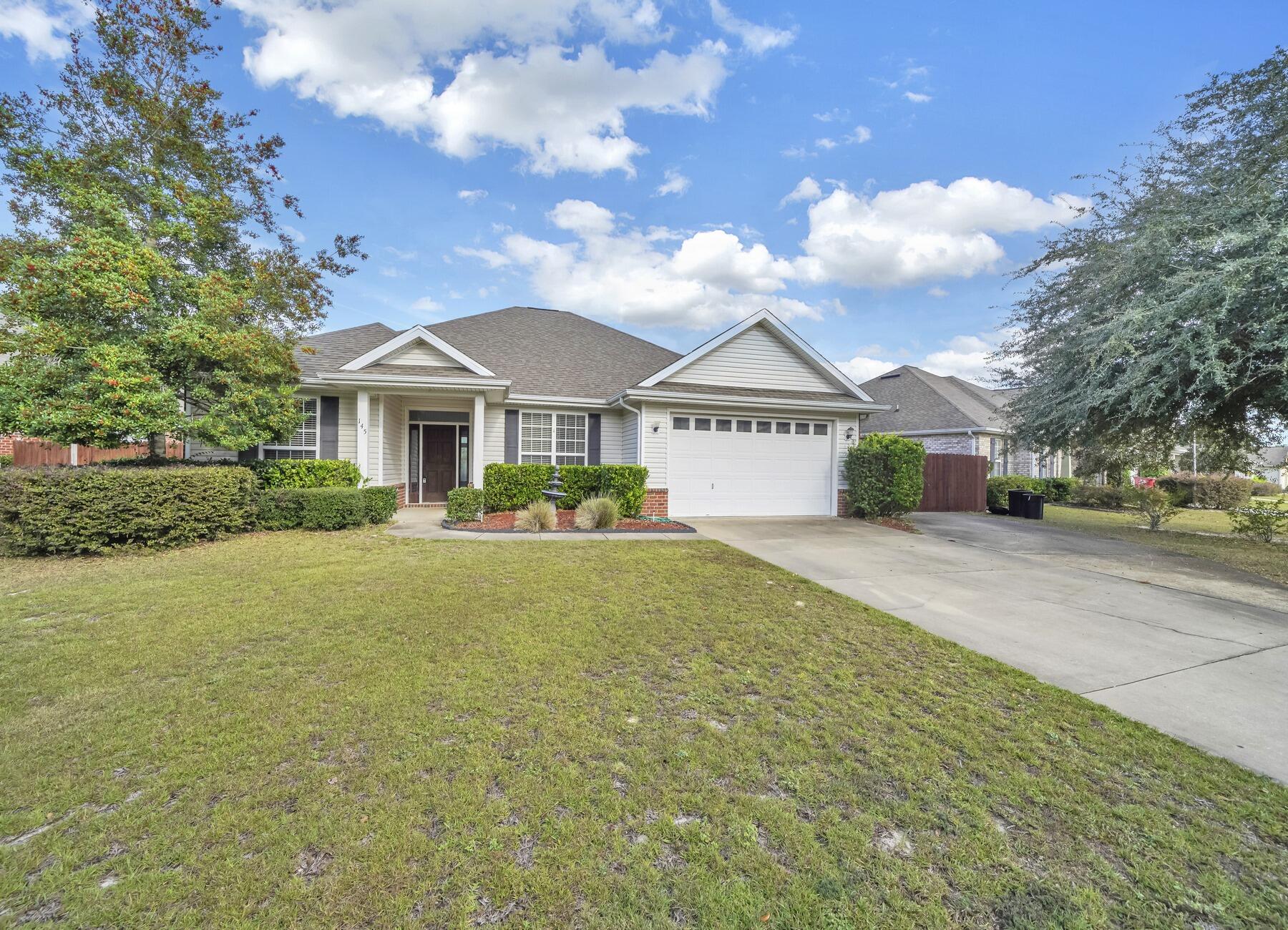 145 Alicia Drive Crestview, FL 32536 - Photo 2 of 31 DSC00023_1