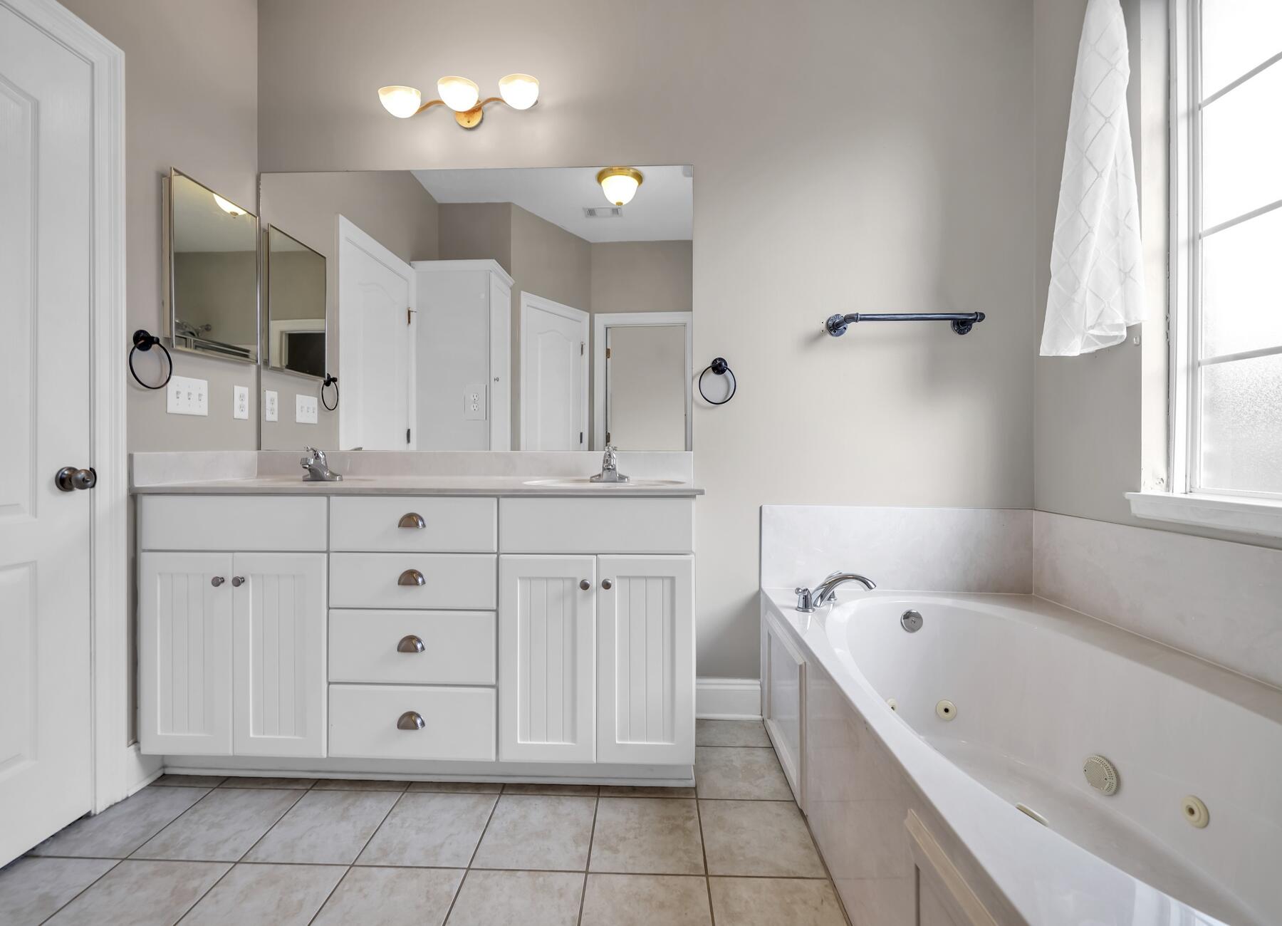 145 Alicia Drive Crestview, FL 32536 - Photo 22 of 31 DSC02457_1