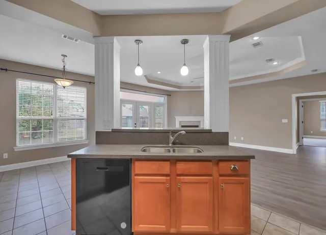 $2,100 | 145 Alicia Drive, Crestview, FL 32536