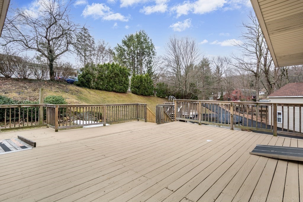 38 Inwood Road Auburn, MA 01501 - Photo 18 of 38 Gallery Image 18