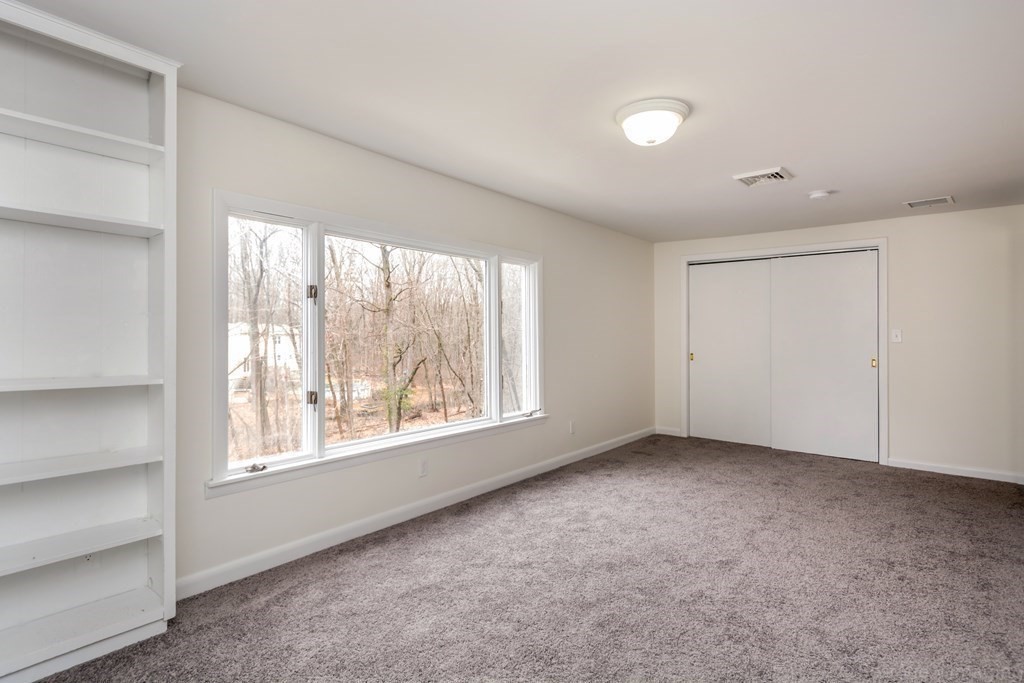 38 Inwood Road Auburn, MA 01501 - Photo 25 of 38 Gallery Image 25