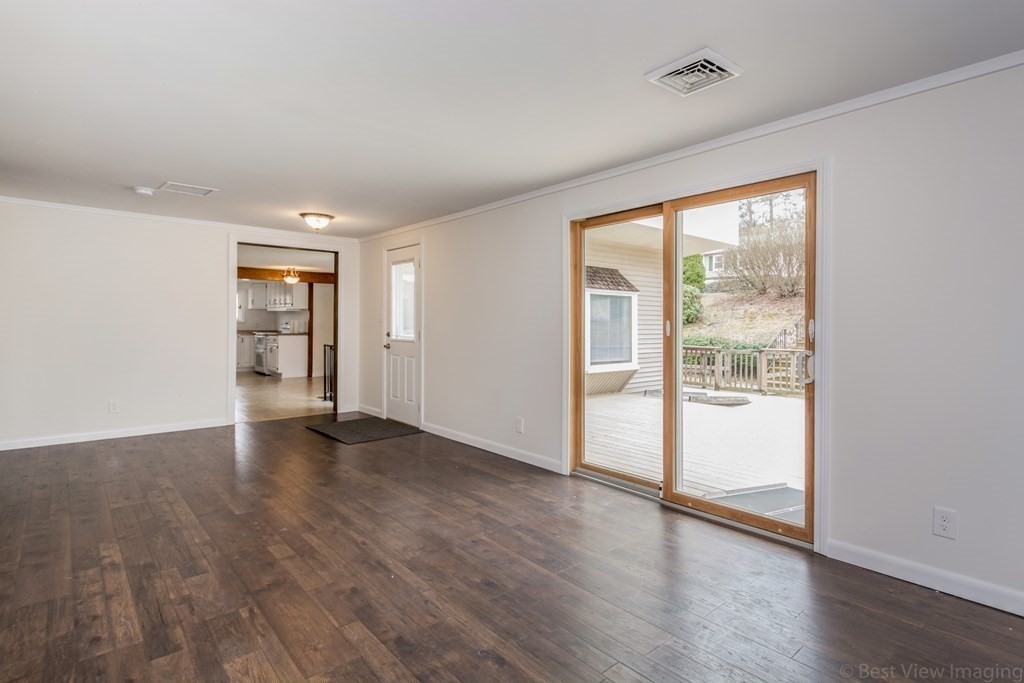 38 Inwood Road Auburn, MA 01501 - Photo 8 of 38 Gallery Image 8