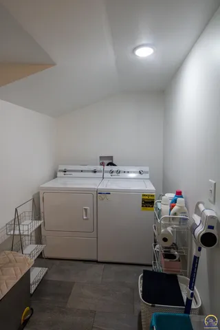 $229,900 | 1729 West Wilman Court, Emporia, KS 66801