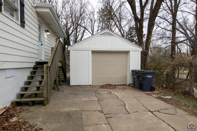 $229,900 | 1729 West Wilman Court, Emporia, KS 66801