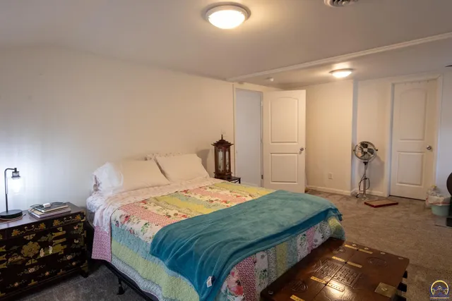 $229,900 | 1729 West Wilman Court, Emporia, KS 66801