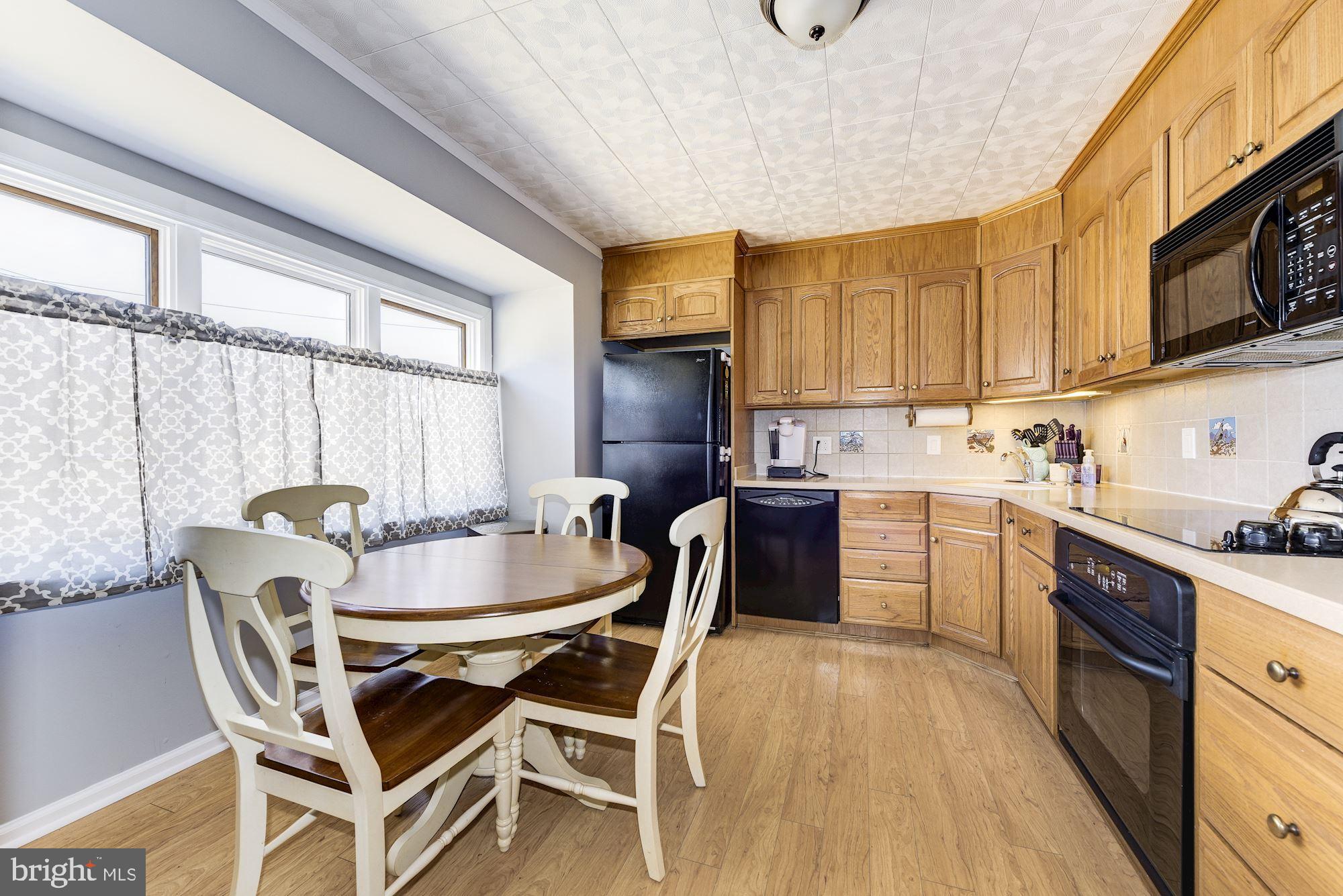 204 Ivy Road Edgewater Park, NJ 08010 - Photo 6 of 24 Kitchen
