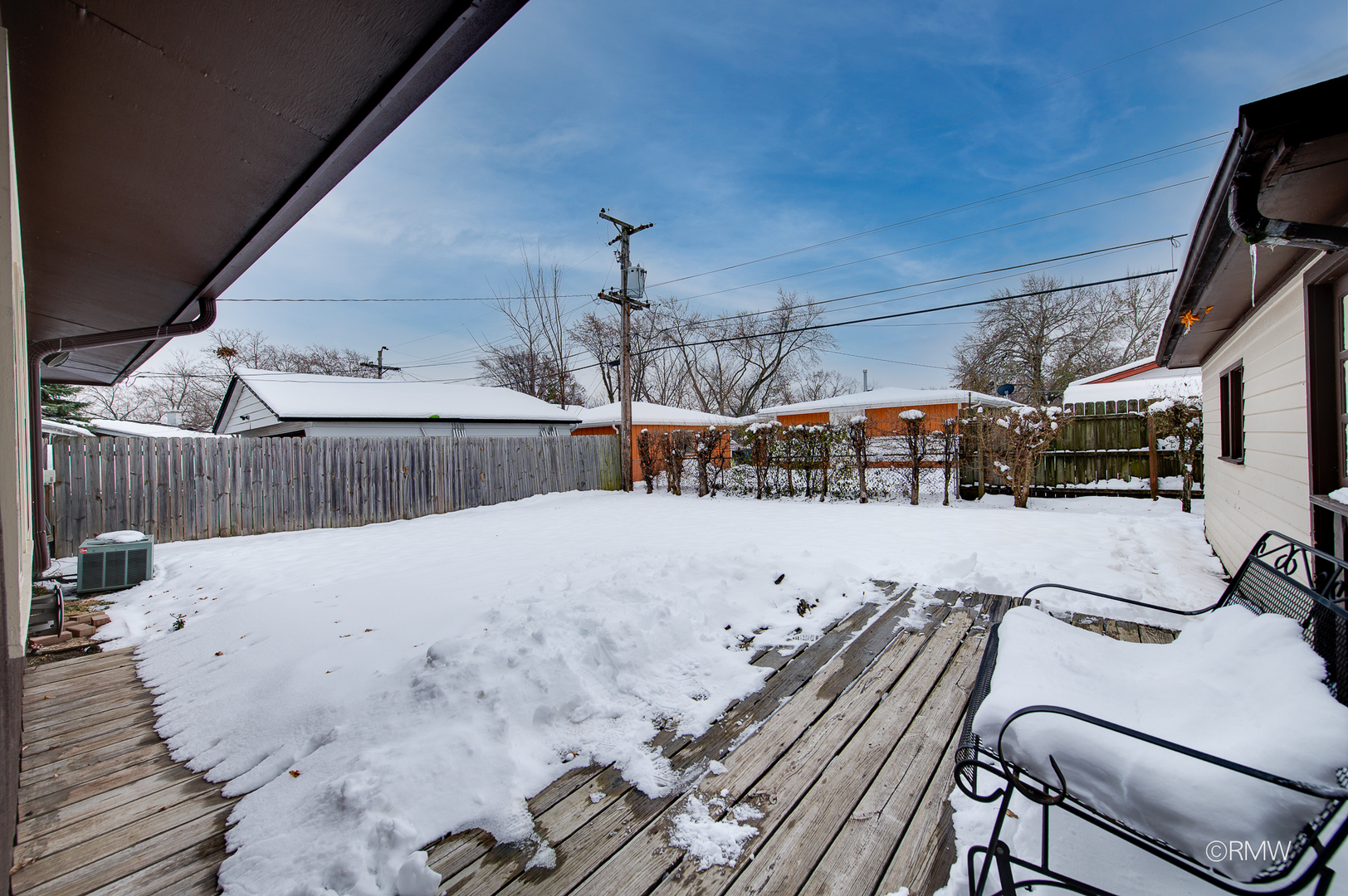305 East Normandy Drive Addison, IL 60101 - Photo 22 of 24 a view of a terrace