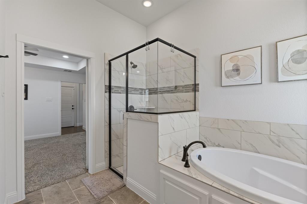 103 Nolan Riv Run Godley, TX 76044 - Photo 27 of 33 Gallery Image 27