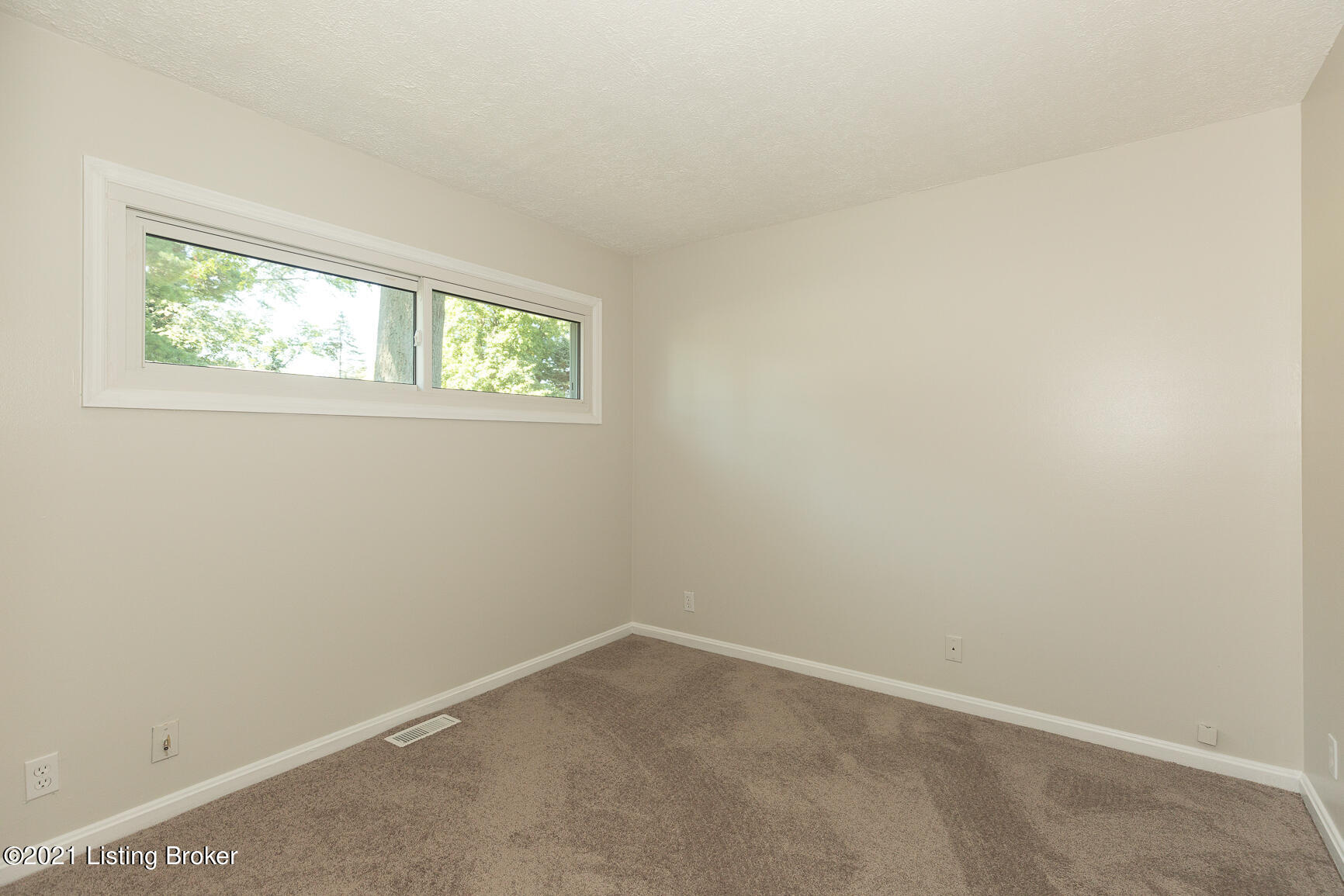2113 Ben Ali Road Louisville, KY 40223 - Photo 15 of 21 2113 Ben Ali-15
