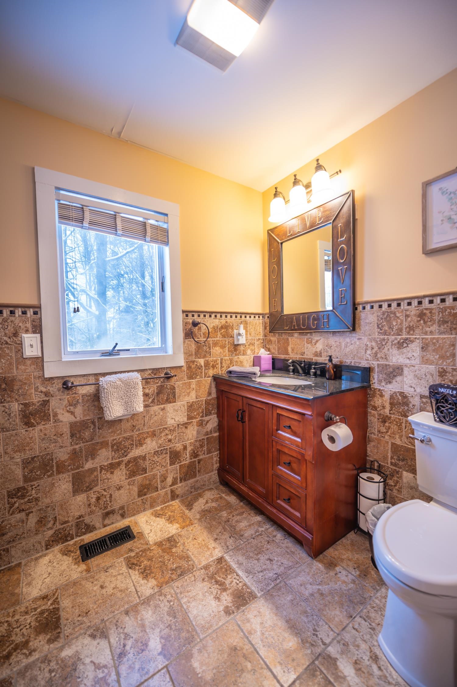 34 Binney Brook Road Wilmington, VT 05363 - Photo 13 of 37