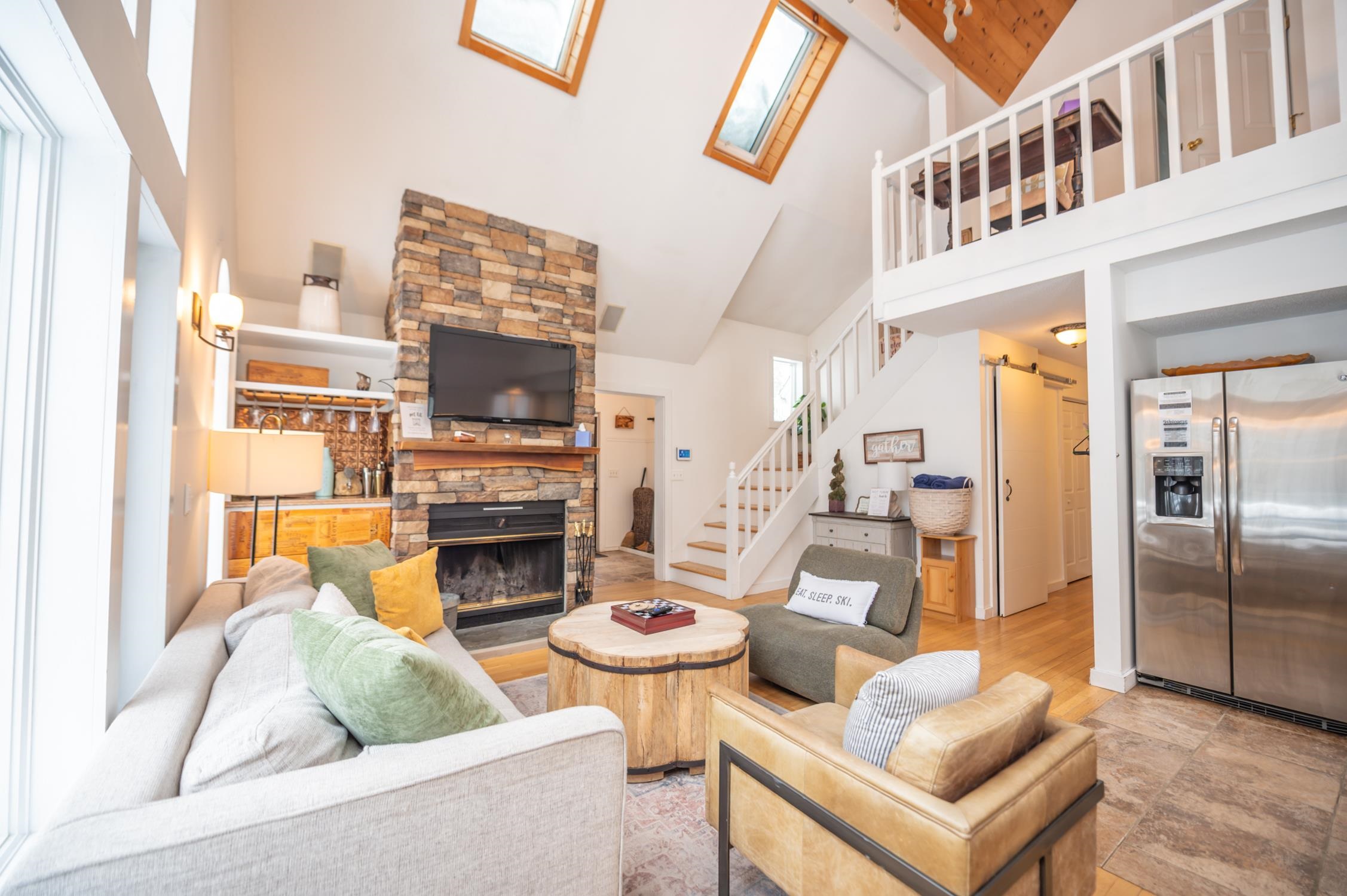 34 Binney Brook Road Wilmington, VT 05363 - Photo 3 of 37