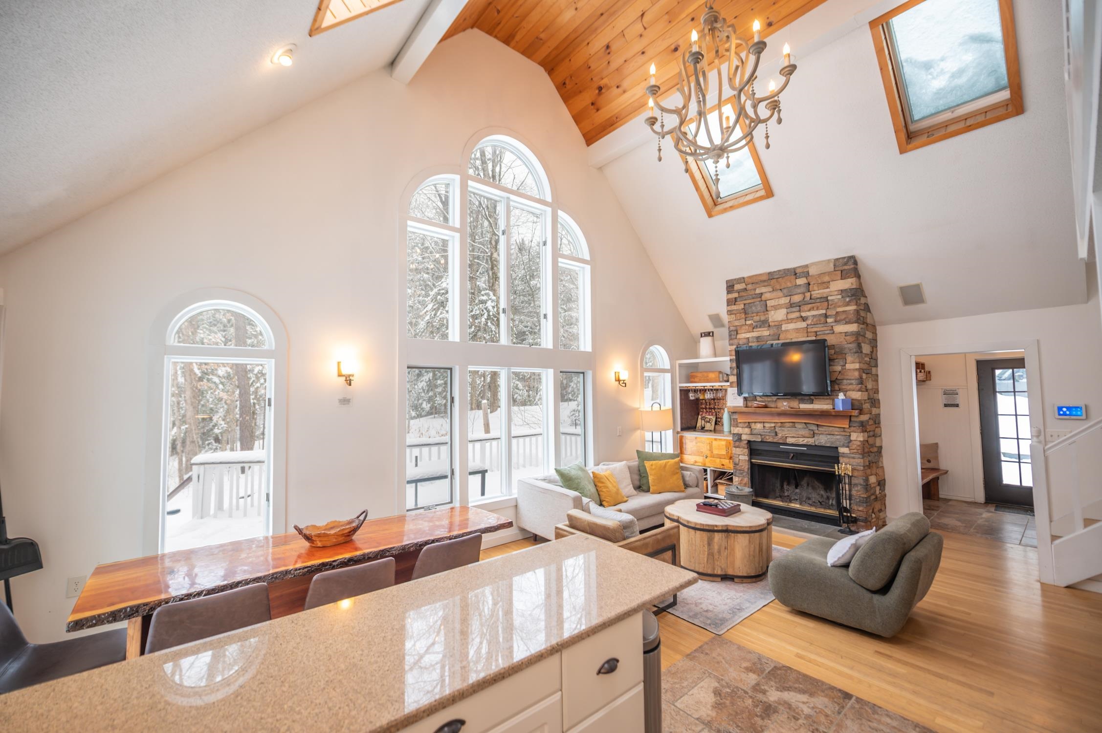 34 Binney Brook Road Wilmington, VT 05363 - Photo 5 of 37