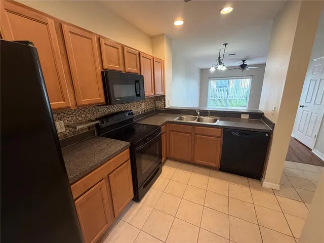 $1,650 | 8506 Gablebend Way, Tampa, FL 33647