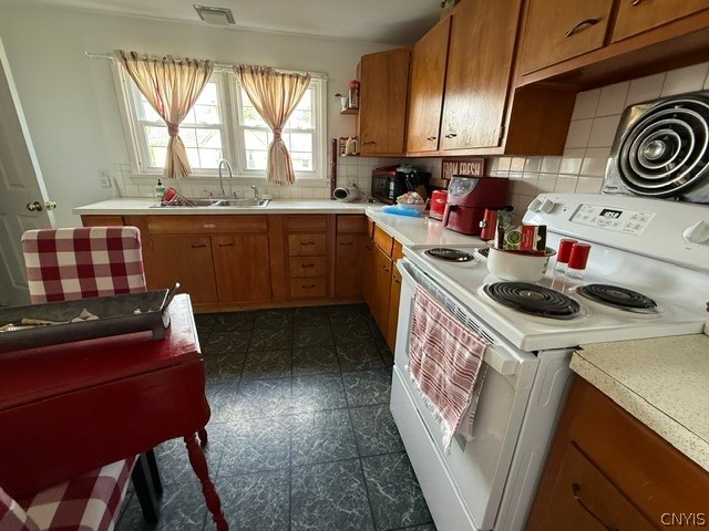 3835 Prospect Street Vernon, NY 13421 - Photo 25 of 43 Downstairs apartment