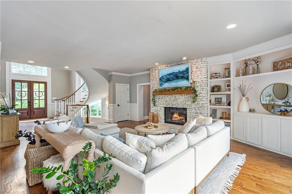 6026 GC Crow Road Flowery Branch, GA 30542 - Photo 13 of 100