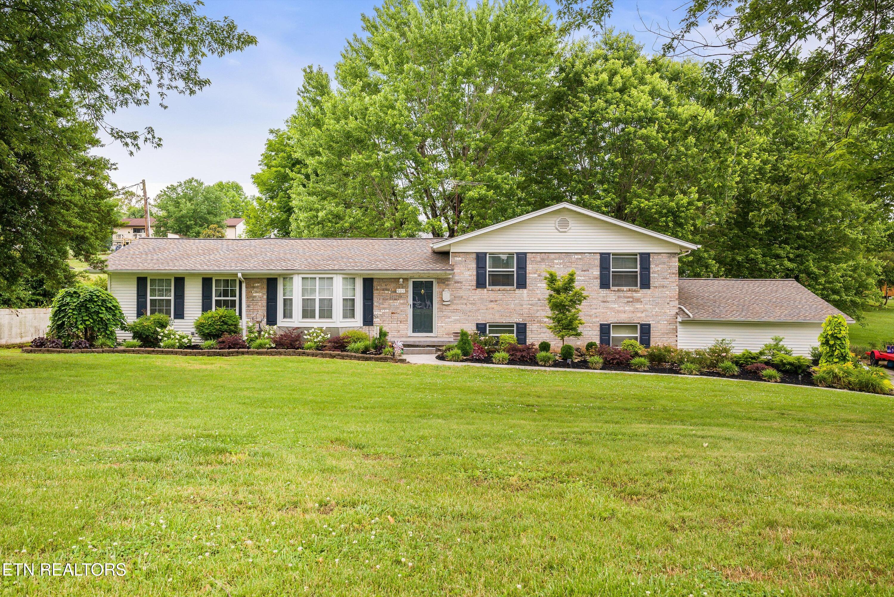 905 North E End Road Strawberry Plains, TN 37871 - Photo 1 of 57 01-905NE_EndRd-1