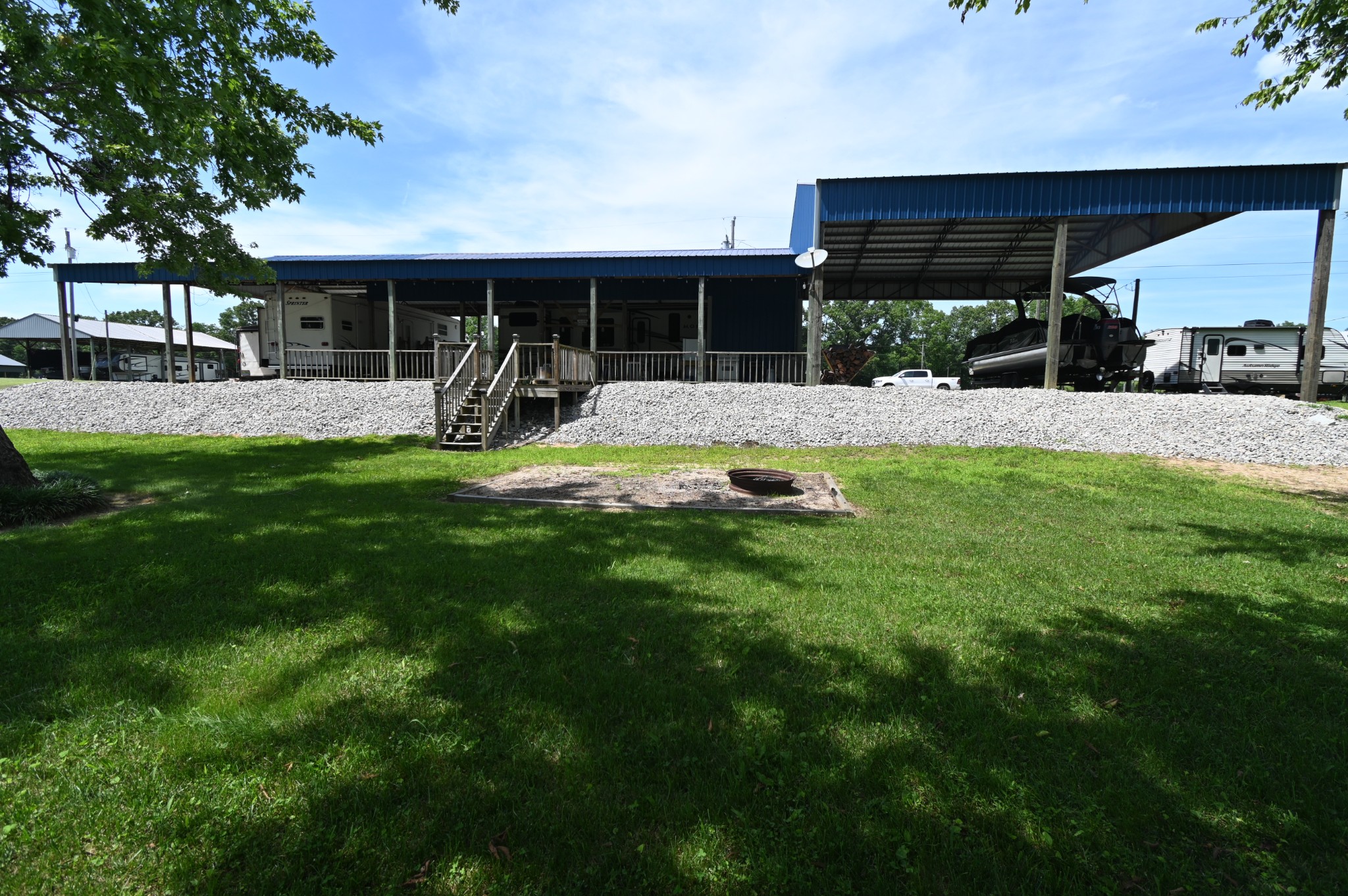 1067 WC PICKETT Road Clifton, TN 38425 - Photo 14 of 40