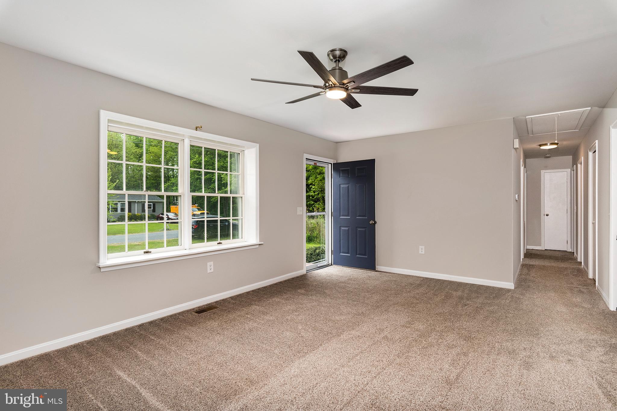 10609 Klamath Road Chestertown, MD 21620 - Photo 3 of 23 Living room