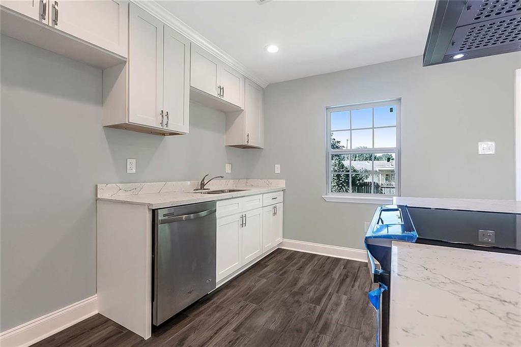 2300 Haring Road Metairie, LA 70001 - Photo 4 of 15 Gallery Image 4