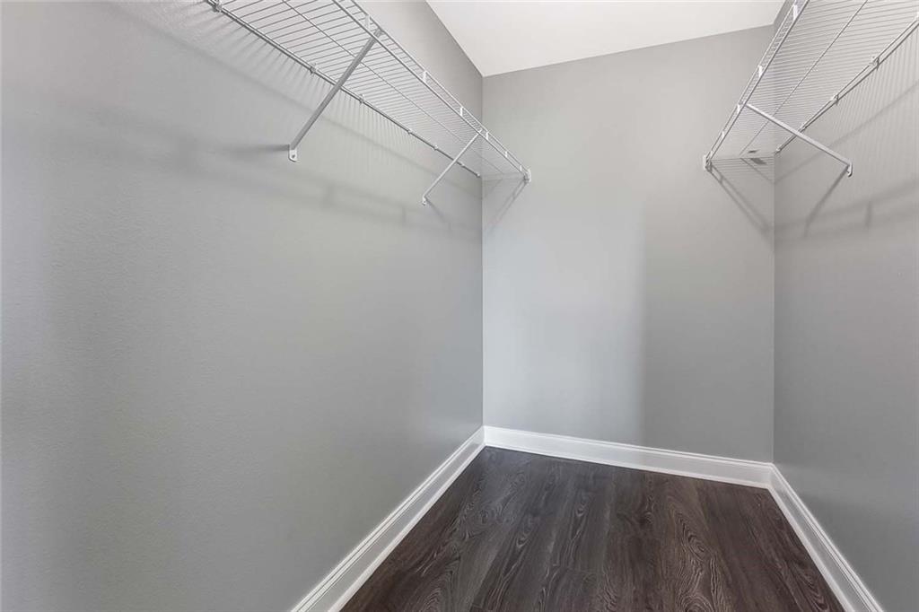 2300 Haring Road Metairie, LA 70001 - Photo 8 of 15 Gallery Image 8