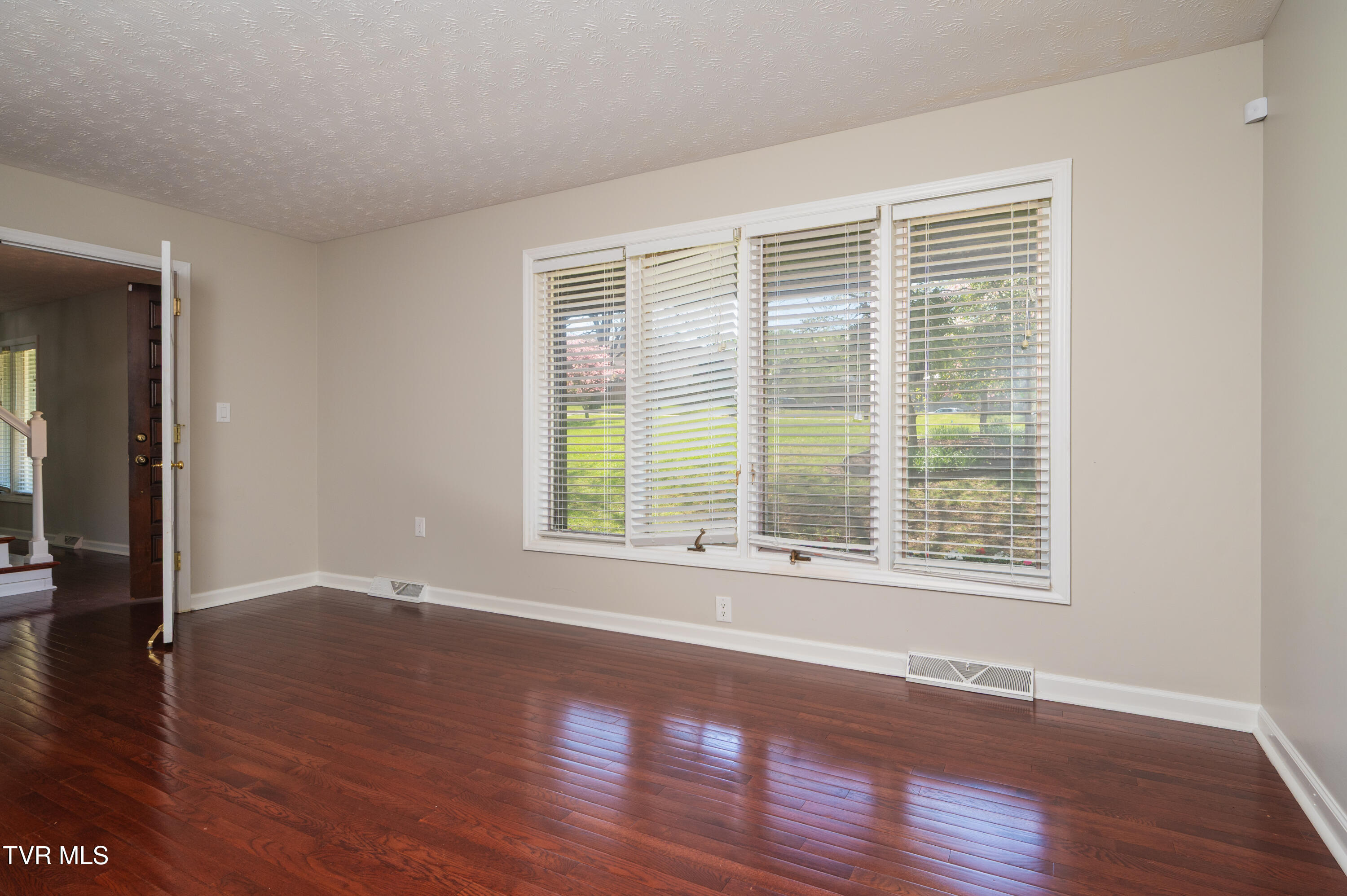 4312 Orebank Road Kingsport, TN 37664 - Photo 13 of 57 Orebank-20