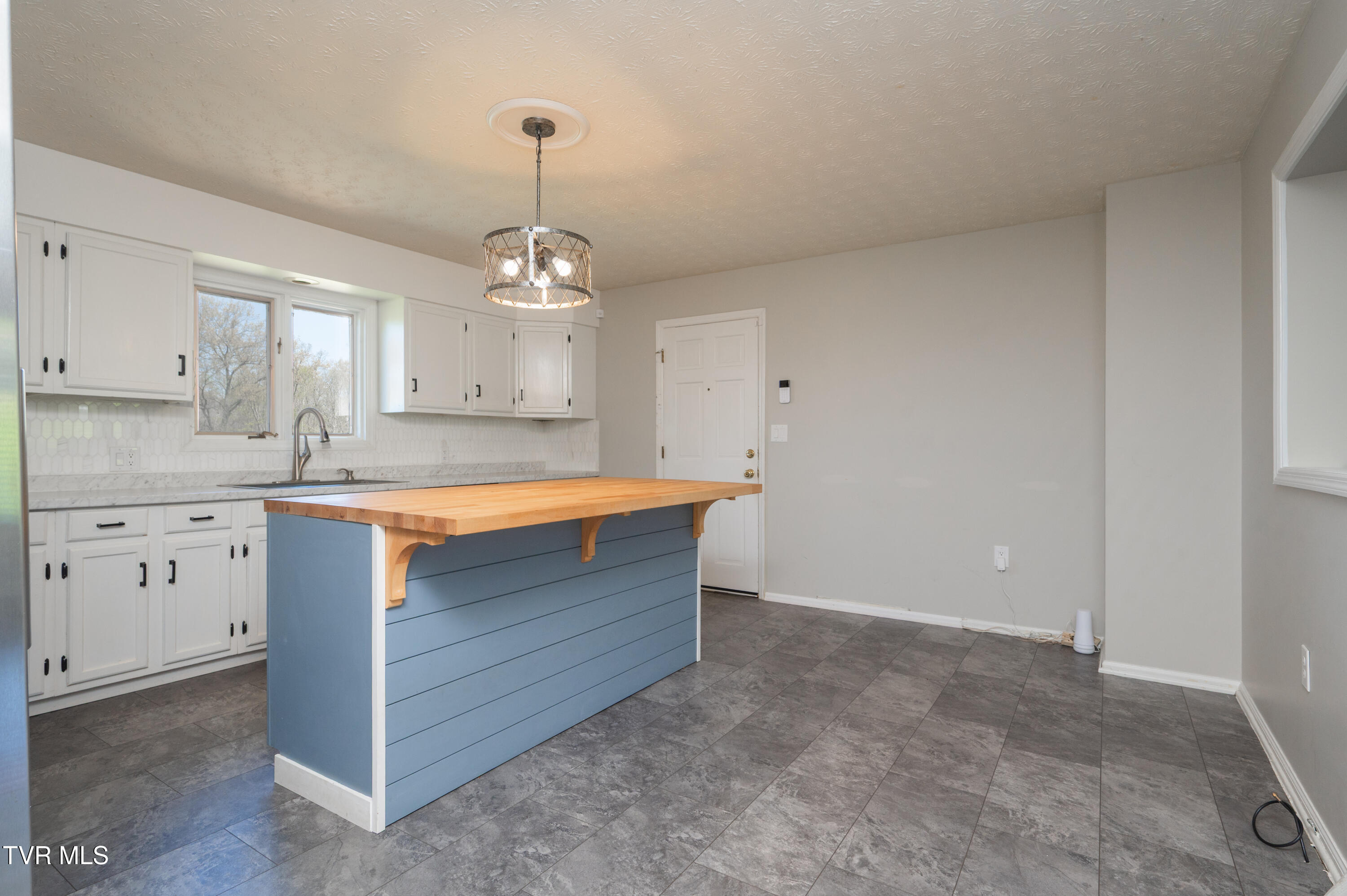 4312 Orebank Road Kingsport, TN 37664 - Photo 20 of 57 Orebank-29