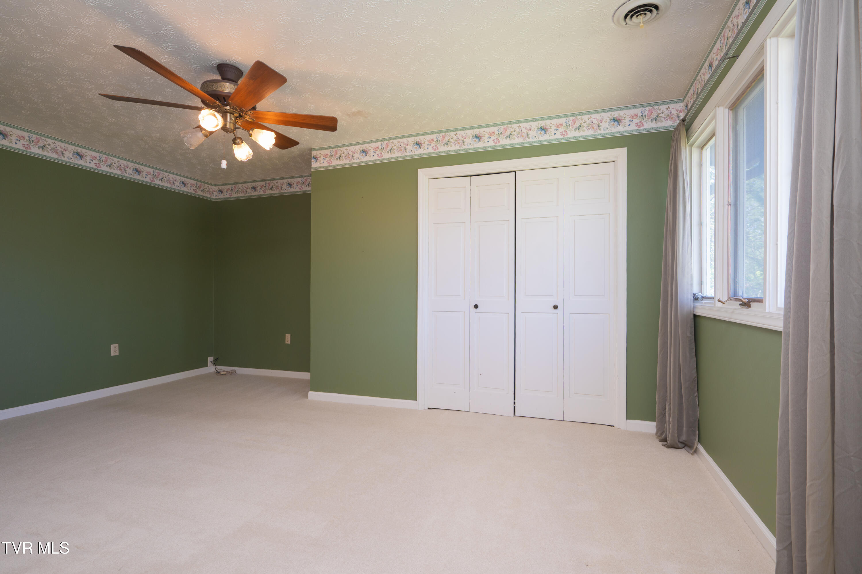 4312 Orebank Road Kingsport, TN 37664 - Photo 38 of 57 Orebank-48