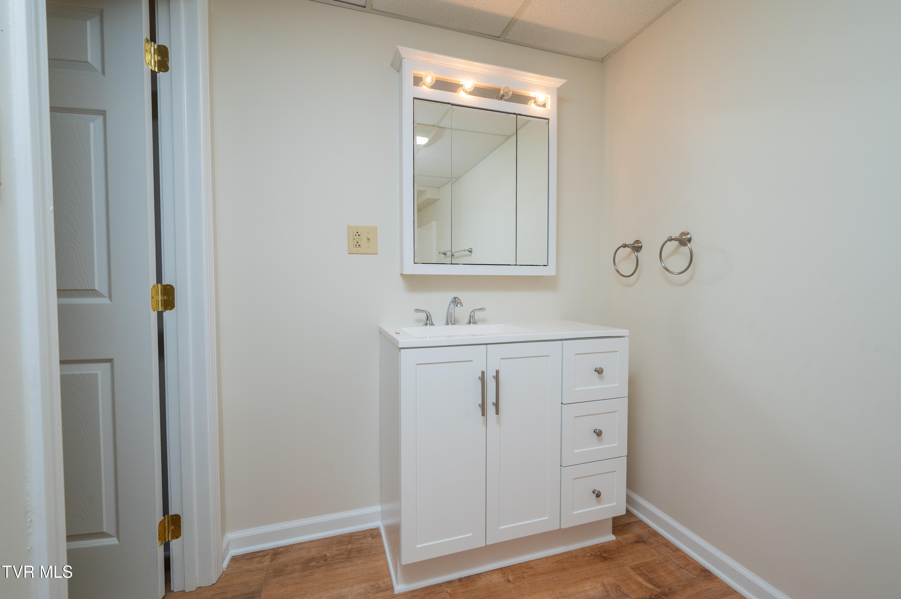 4312 Orebank Road Kingsport, TN 37664 - Photo 41 of 57 Orebank-52