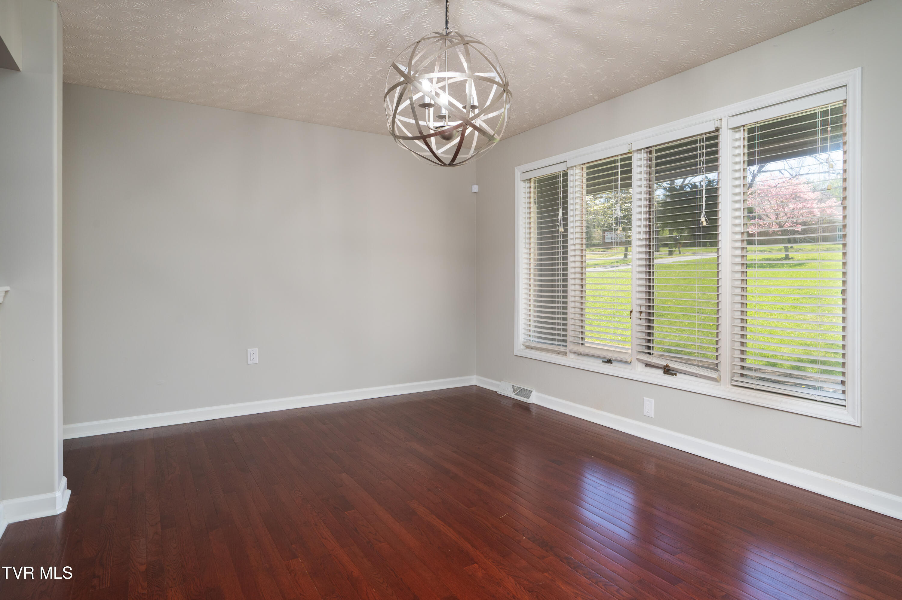 4312 Orebank Road Kingsport, TN 37664 - Photo 8 of 57 Orebank-27