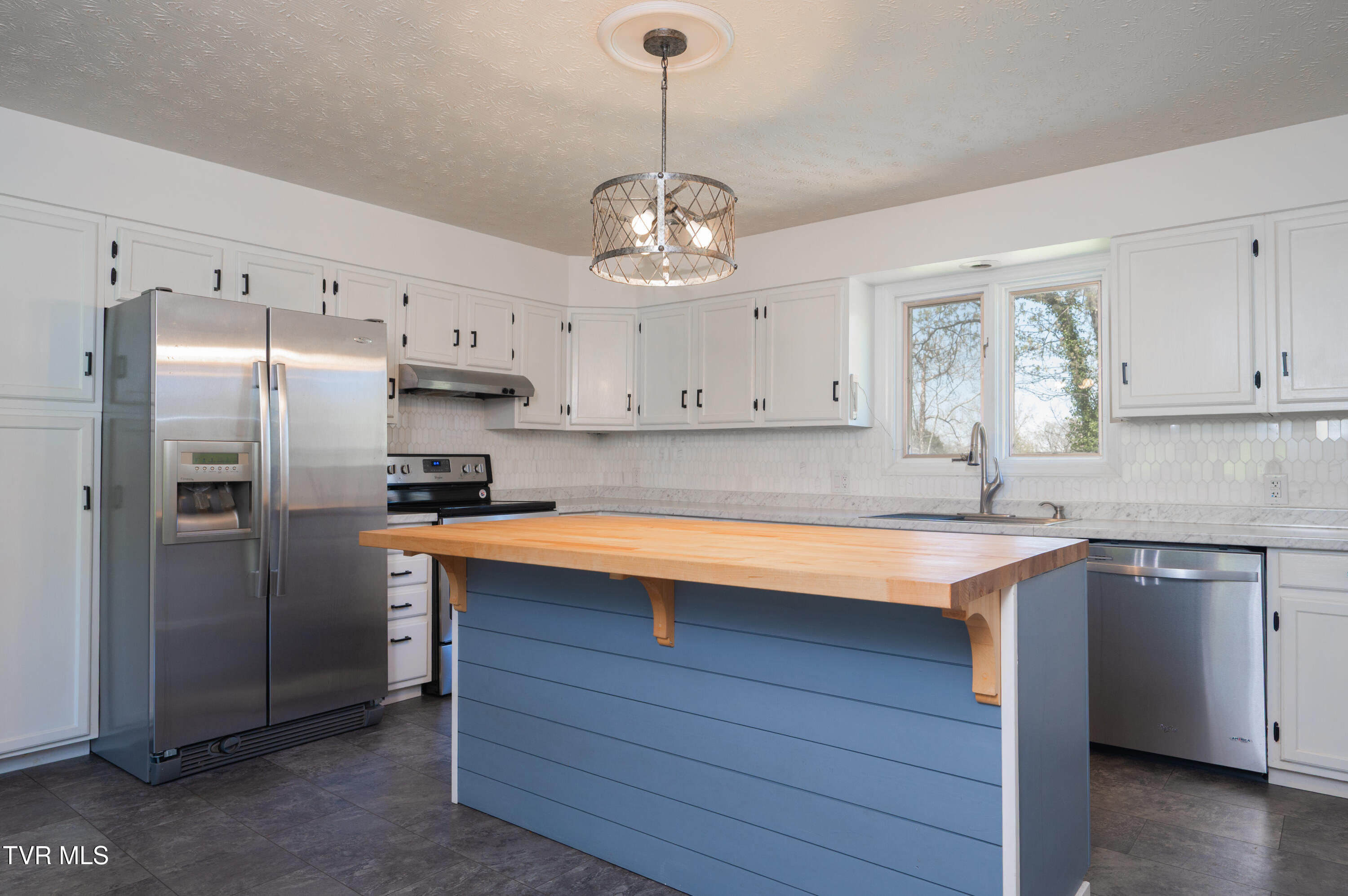 4312 Orebank Road Kingsport, TN 37664 - Photo 9 of 57 Orebank-33