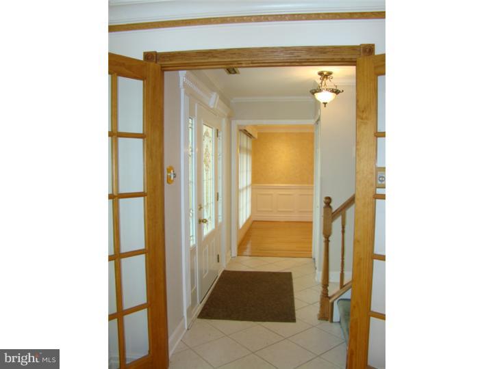 2248 Rittenhouse Square Bensalem, PA 19020 - Photo 3 of 17 Foyer
