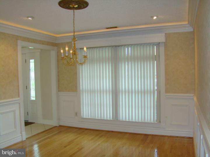 2248 Rittenhouse Square Bensalem, PA 19020 - Photo 6 of 17 Dining Room