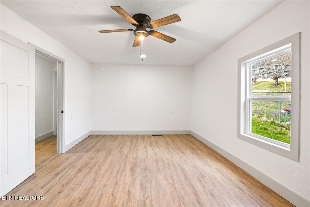 313 East Prospect Street La Follette, TN 37766 - Photo 27 of 41 31-313 E Prospect St