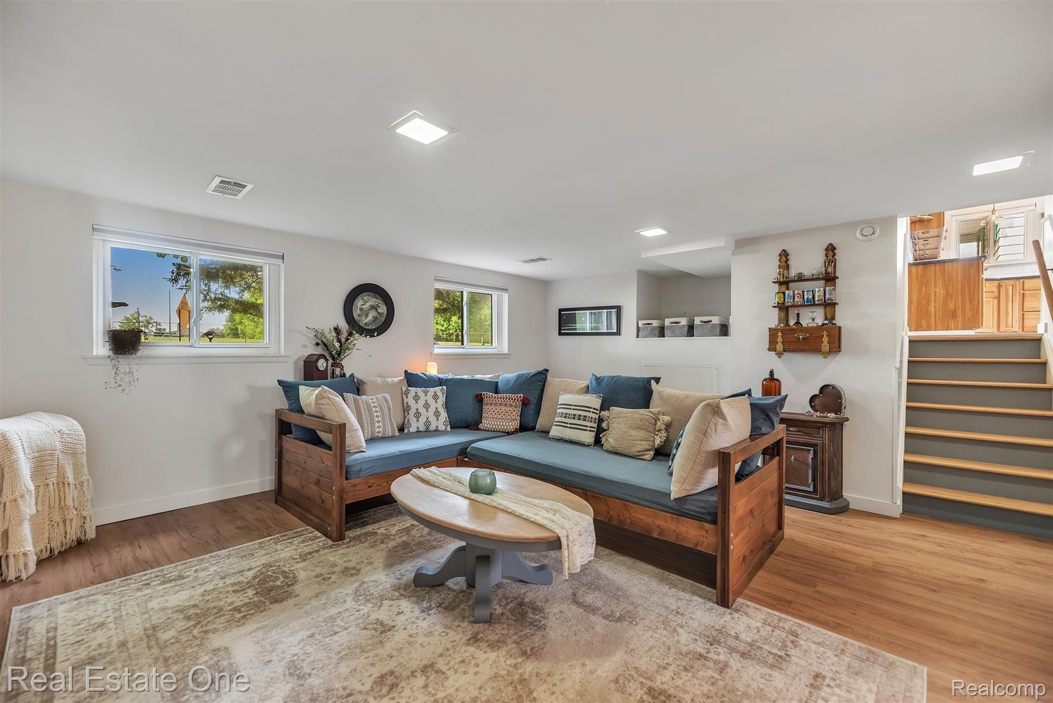 3024 Starr Road Royal Oak, MI 48073 - Photo 27 of 42 28-3024 Starr Rd-WindowStill-Real-Estate-Photography-28.jpg