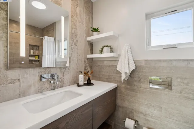 $995,000 | 1906 Lafayette Street, Alameda, CA 94501