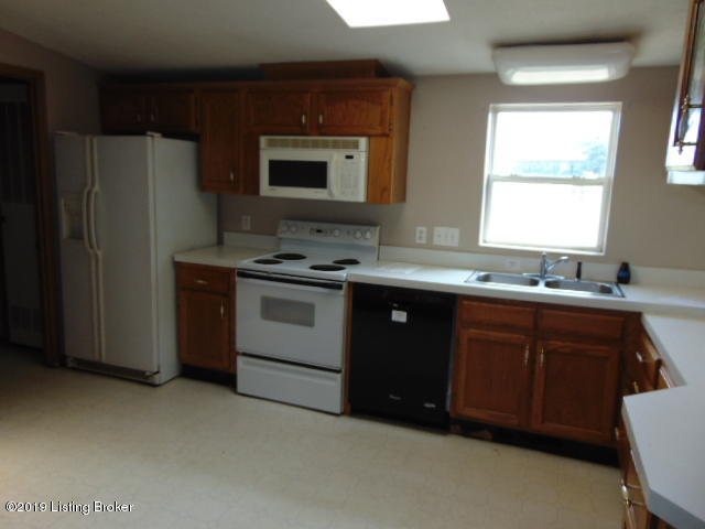 2316 Jackson Road Eminence, KY 40019 - Photo 7 of 17 DSC03037