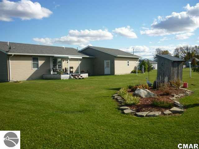 370 South Crawford Road Mount Pleasant, MI 48858 - Photo 4 of 22 1773193-3.JPG