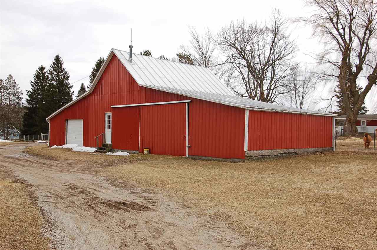 3681 North 19 Road Mesick, MI 49668 - Photo 29 of 48 1860132-28.JPG