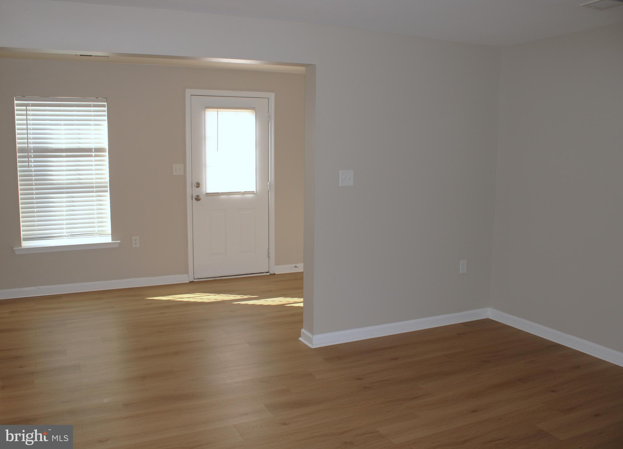 8 Cecily Way Ranson, WV 25438 - Photo 4 of 25