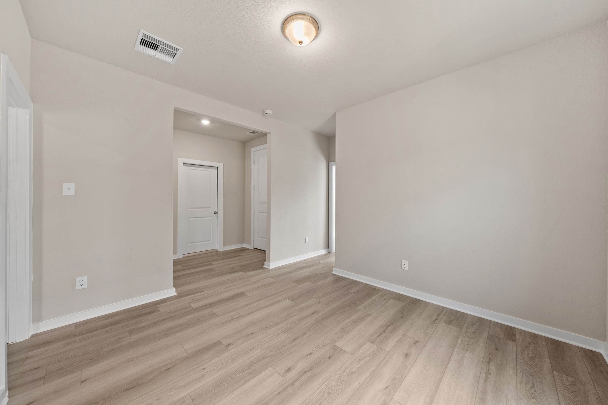 1915 Stargazer Lane Angleton, TX 77515 - Photo 11 of 37