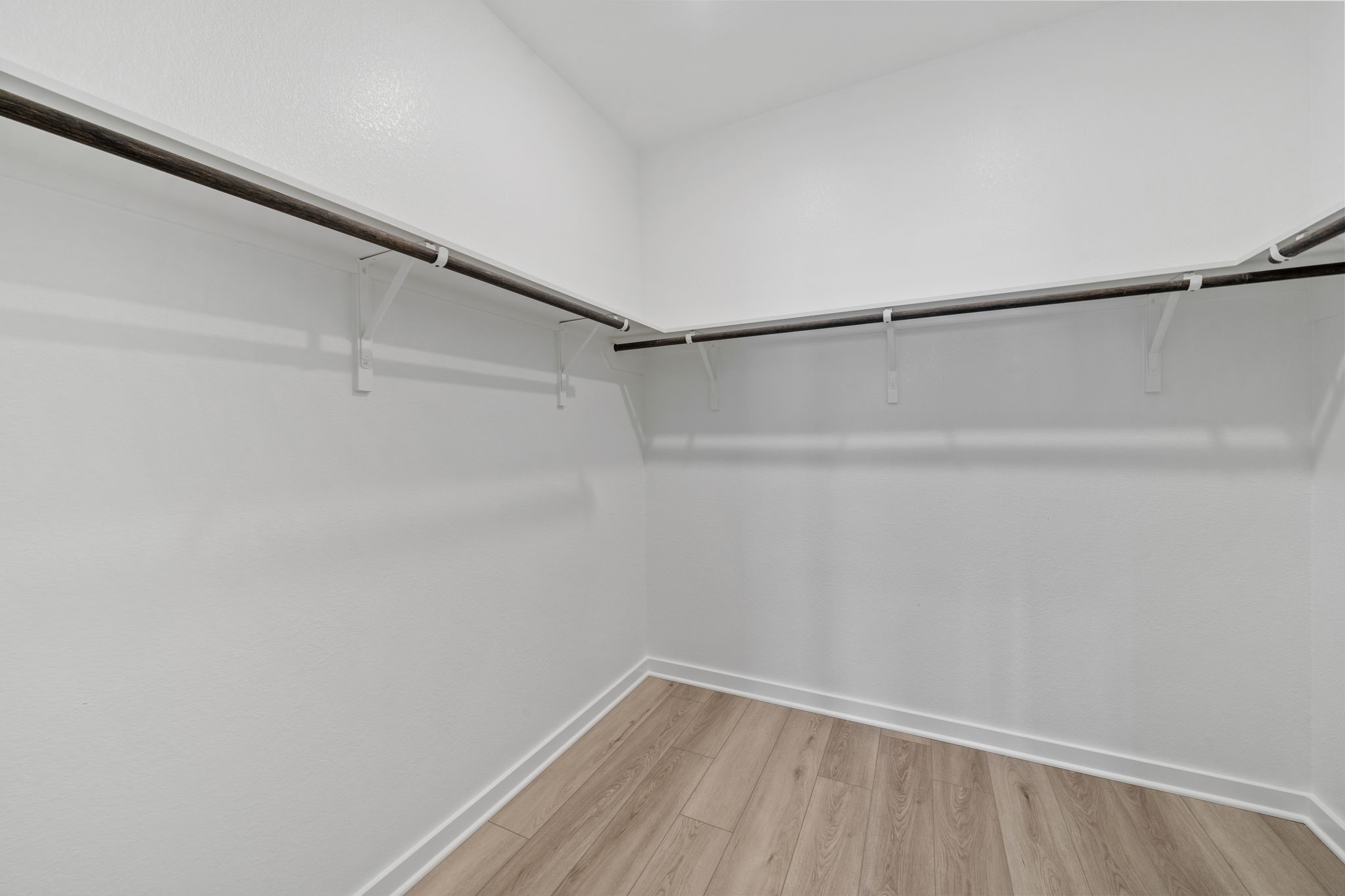 1915 Stargazer Lane Angleton, TX 77515 - Photo 22 of 37