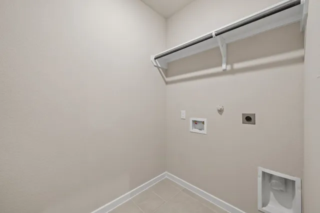 $314,990 | 1915 Stargazer Lane, Angleton, TX 77515