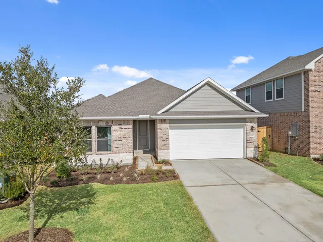 $294,990 | 1915 Stargazer Lane, Angleton, TX 77515