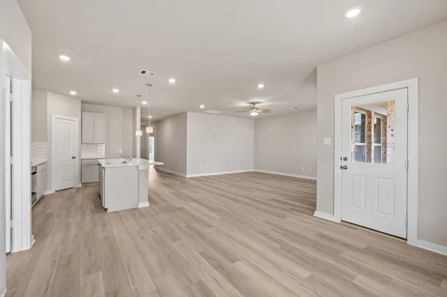 $314,990 | 1915 Stargazer Lane, Angleton, TX 77515