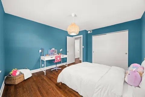 $600,000 | 100 North Eastwood Avenue, Mount Prospect, IL 60056