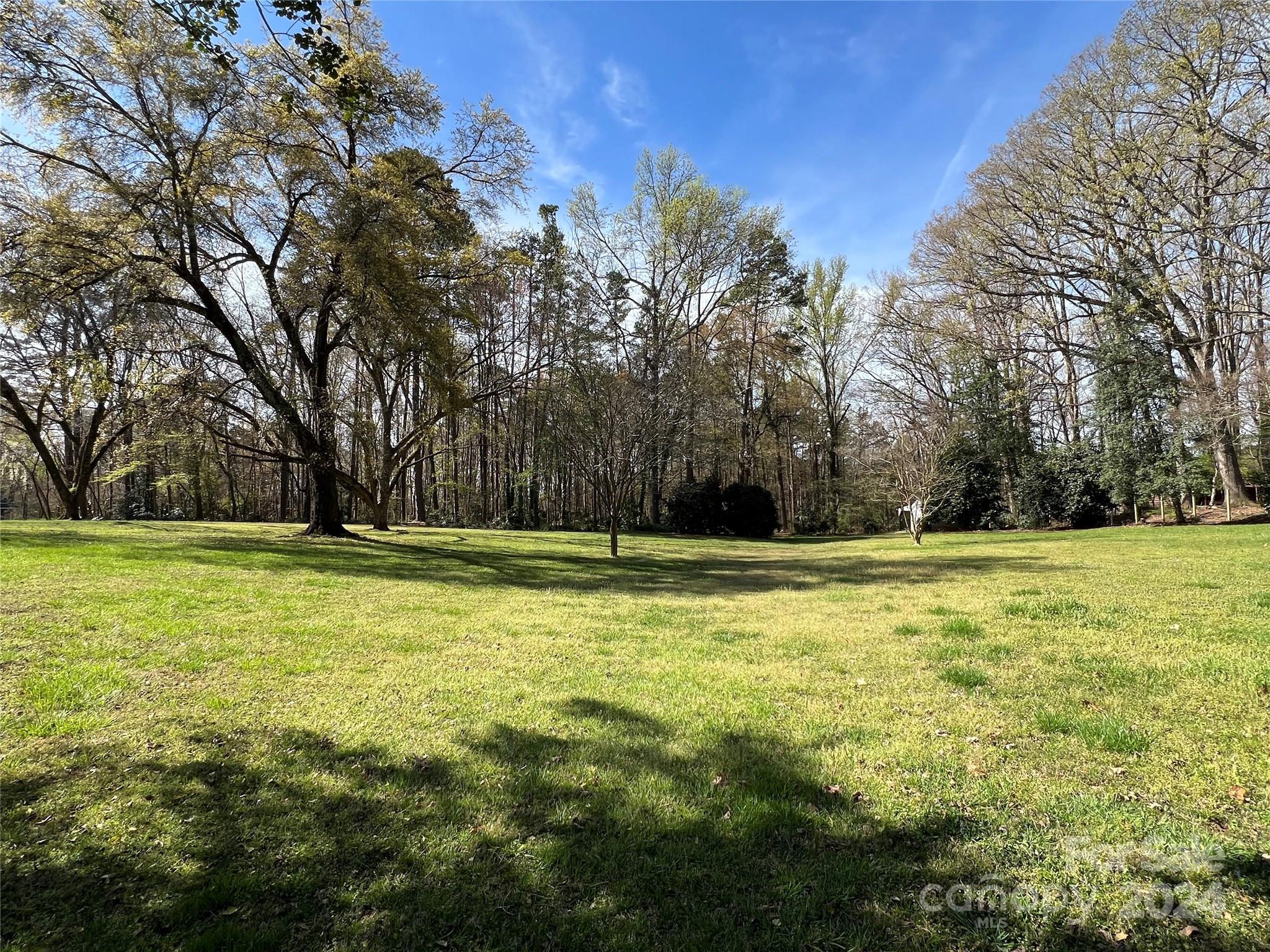12332 Idlewild Road Matthews, NC 28105 - Photo 23 of 24 Gallery Image 23