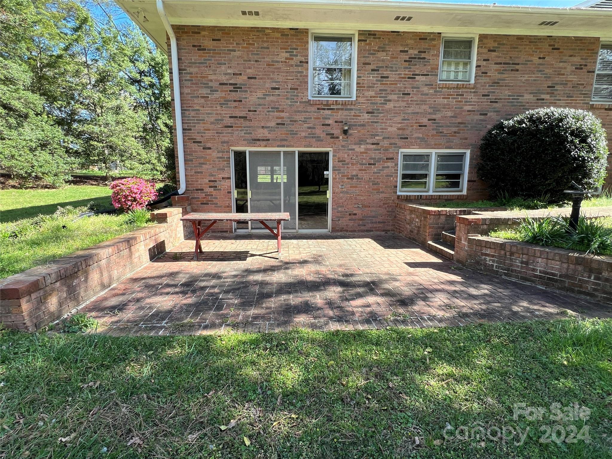 12332 Idlewild Road Matthews, NC 28105 - Photo 24 of 24 Gallery Image 24