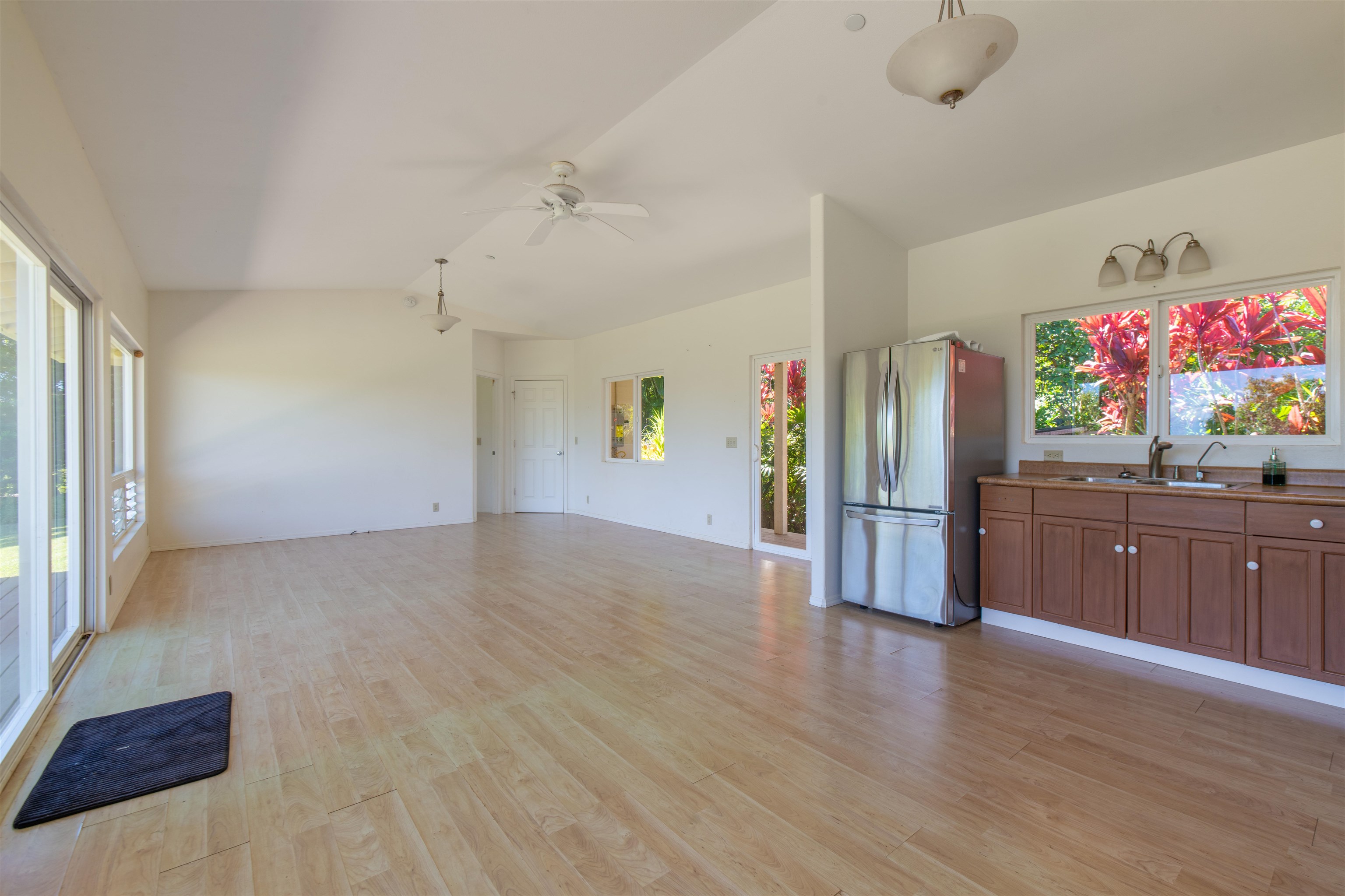 601 North Honokala Road, Unit B Haiku, HI 96708 - Photo 9 of 38