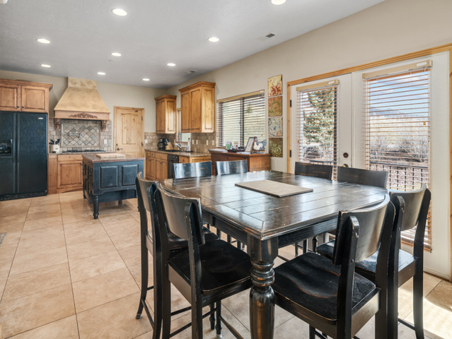 5184 Fairview Loop Eden, UT 84310 - Photo 13 of 48